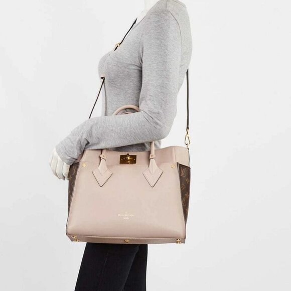 Louis Vuitton Greige Nappa Leather On My Side MM Bag - Picture 2 of 12